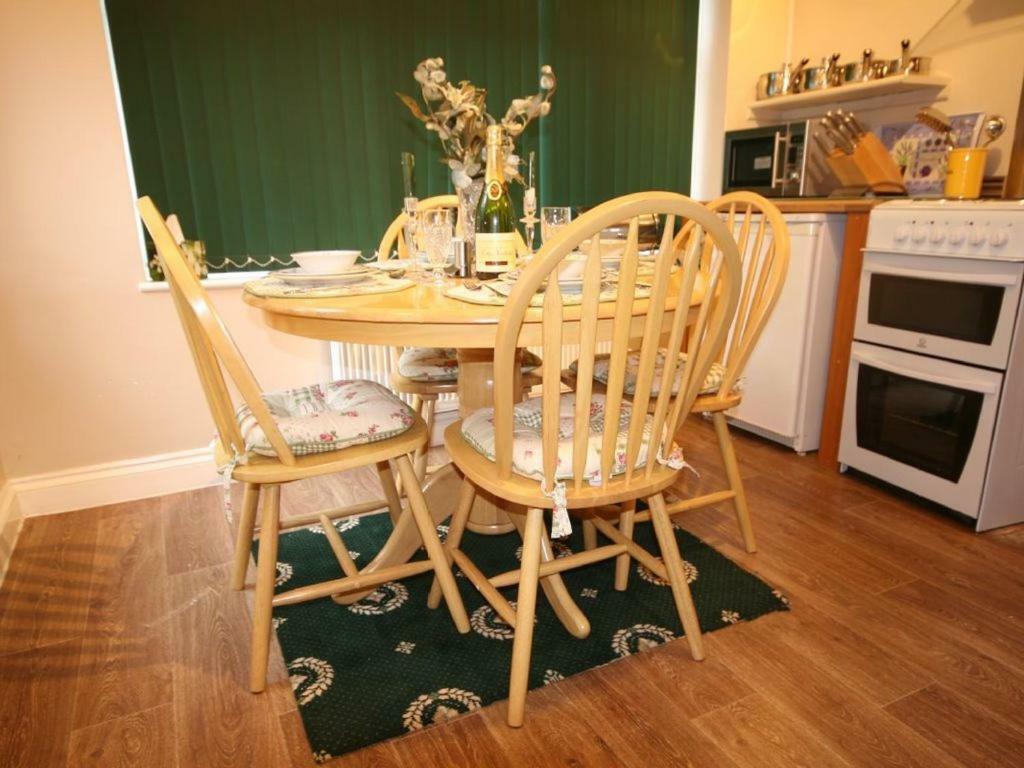 Grockle Nook Holiday Apartment Бриксам Екстериор снимка