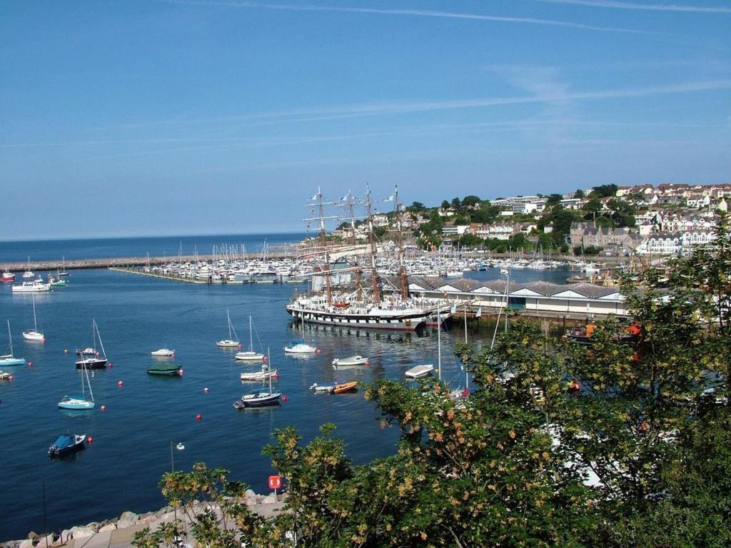 Grockle Nook Holiday Apartment Бриксам Екстериор снимка
